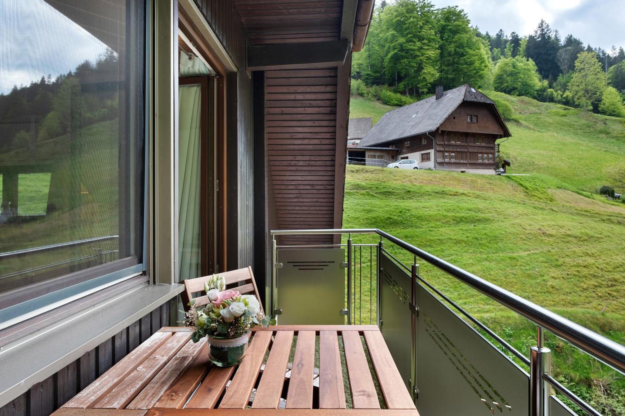 Ferienwohnung Glashuette Sankt Margen Bagian luar foto